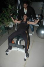 Purbi Joshi power yoga workout in Andheri, Mumbai on 5th Nov 2011 (90).JPG